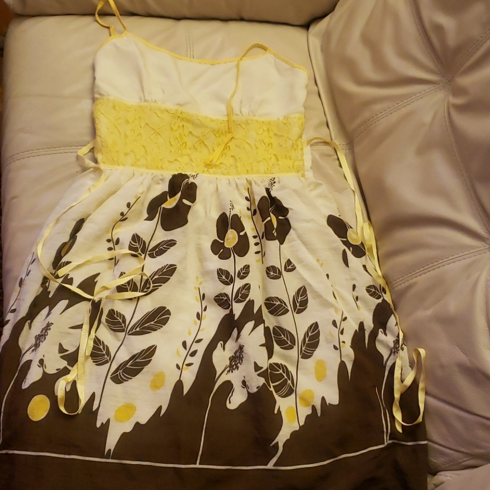 Floral dress Y Apparel